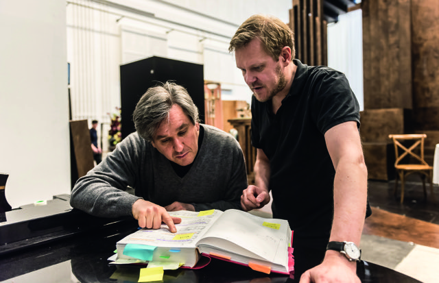 Rehearsing with Tony Pappano (C) ROH/Clive Barda 2017