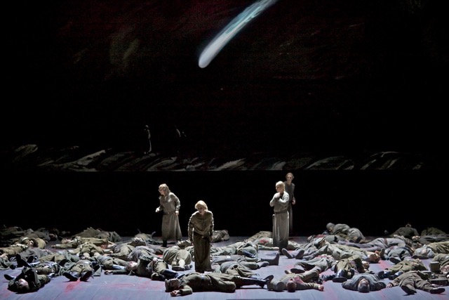 Lohengrin Prelude © Deutsche Oper Berlin 2012