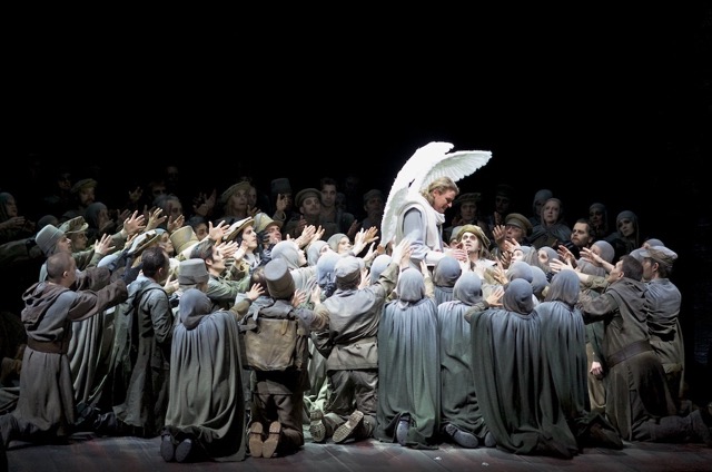 Lohengrin Act 3 © Deutsche Oper Berlin 2012